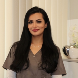 Sana Khan – Praxismanagerin